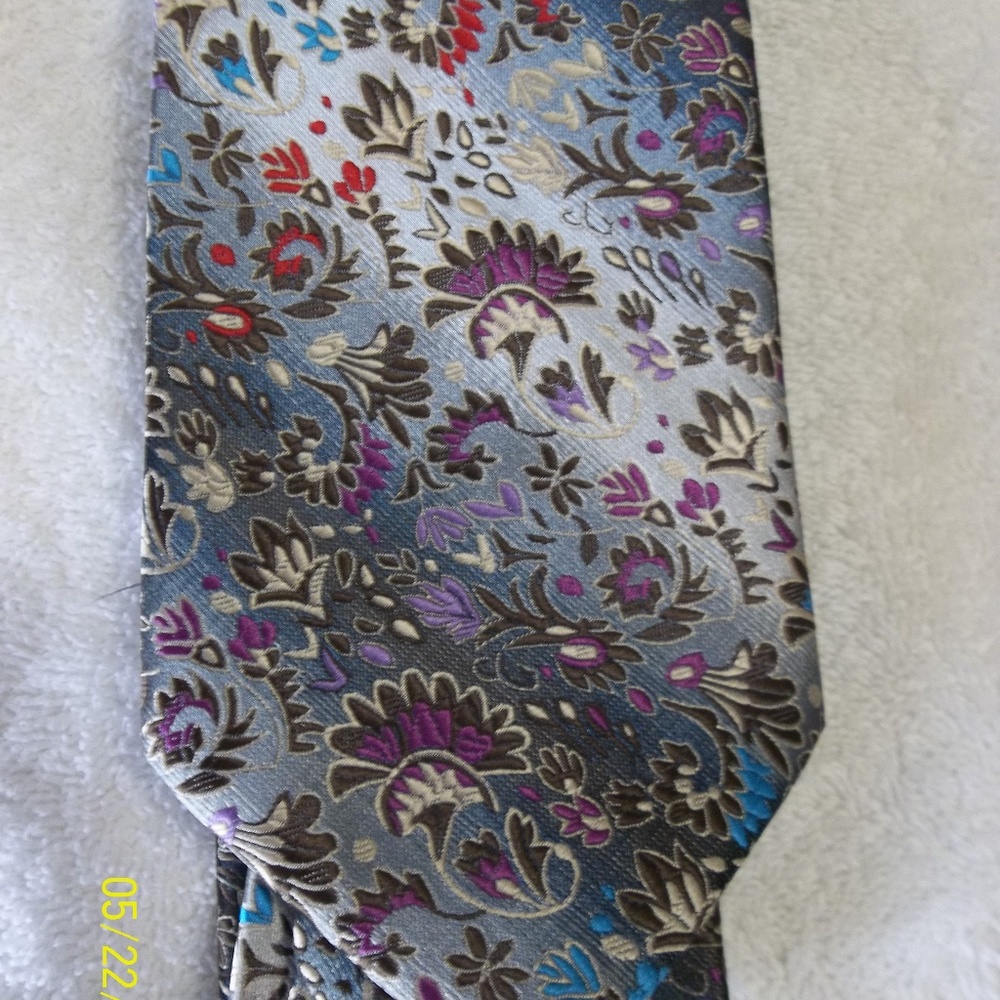 New Shlaxwing Multi Color Tie